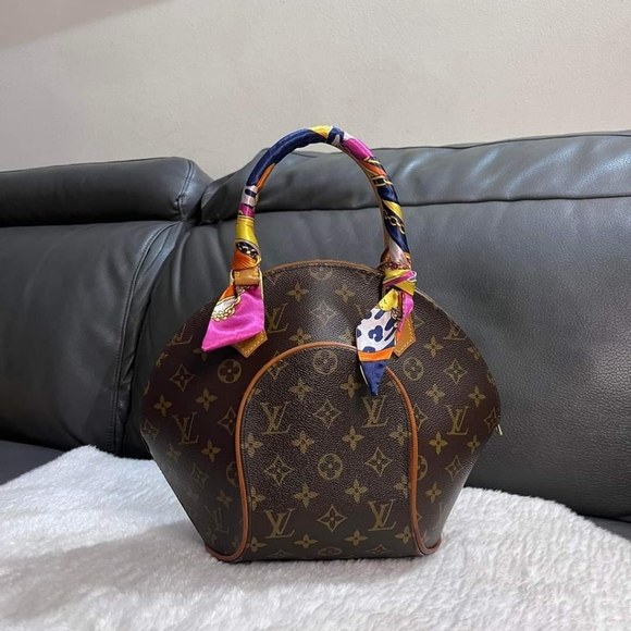 Louis Vuitton Ellipse PM - Picture 5 of 12